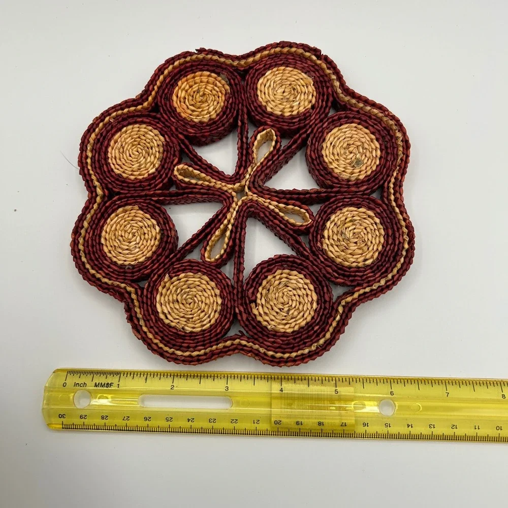 Vintage 70s Boho Woven Straw Trivet Set Floral Raffia Hot Pads Orange Red 3pc